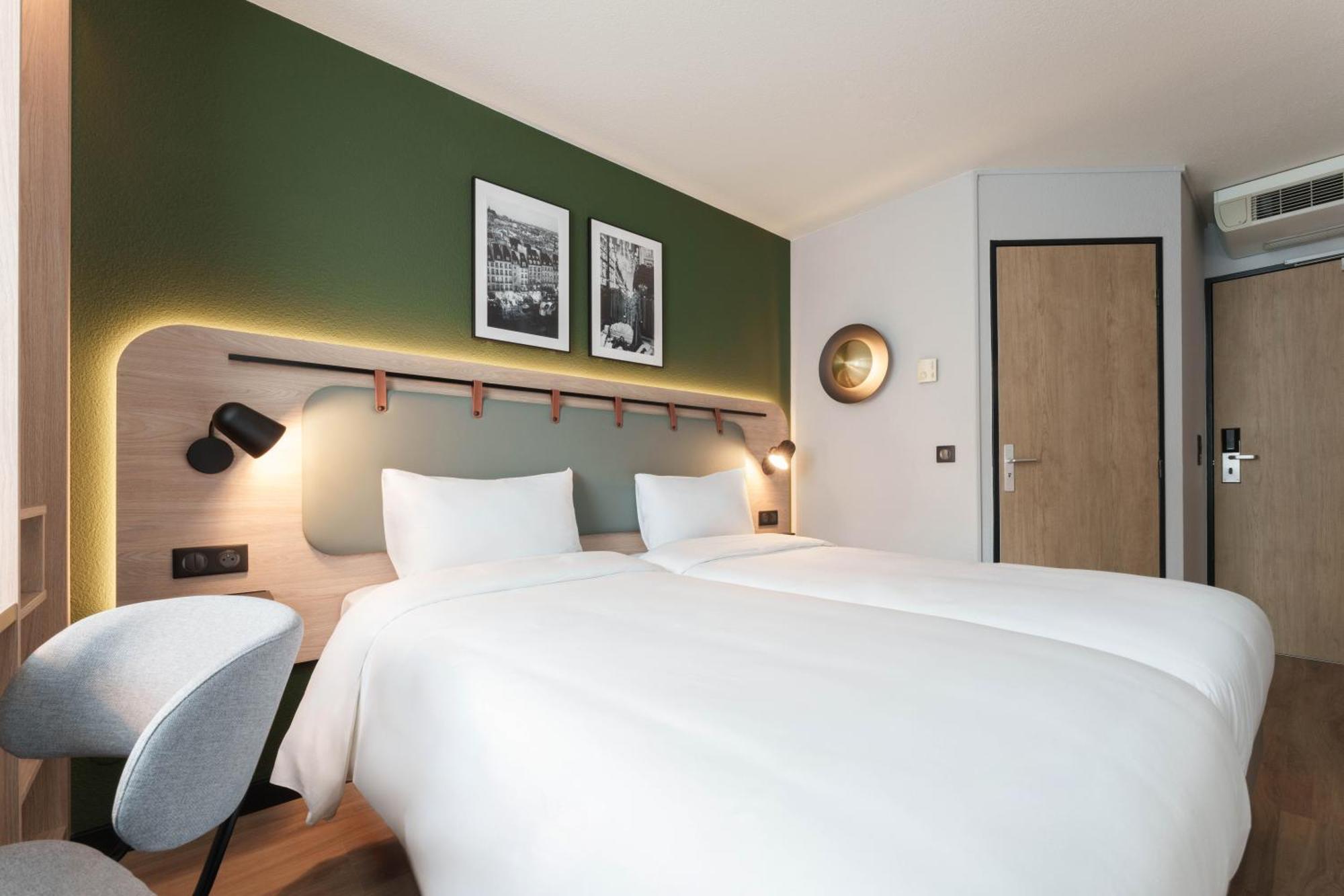 Campanile Prime Paris 19 - La Villette Exterior photo
